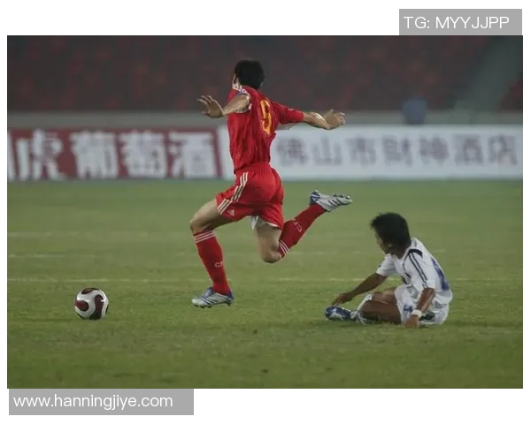 中国足球曾经的明星球员盘点他们的辉煌成就与历史地位 中国足球曾经的明星球员盘点他们的辉煌成就与历史地位